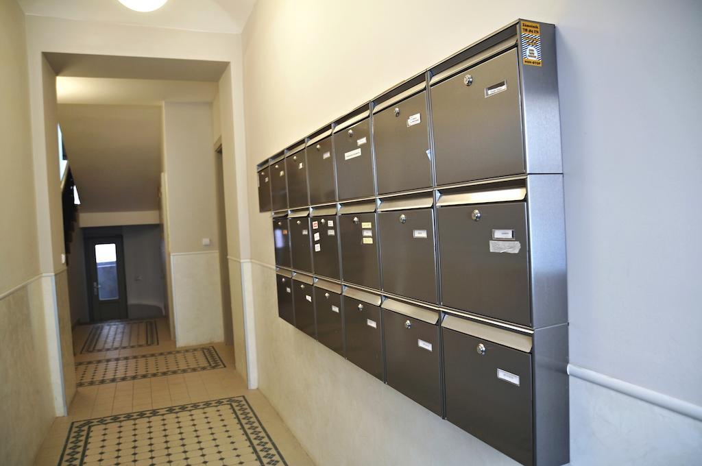 Family Apartments Прага Экстерьер фото